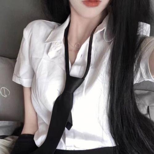 永不退缩：反抗